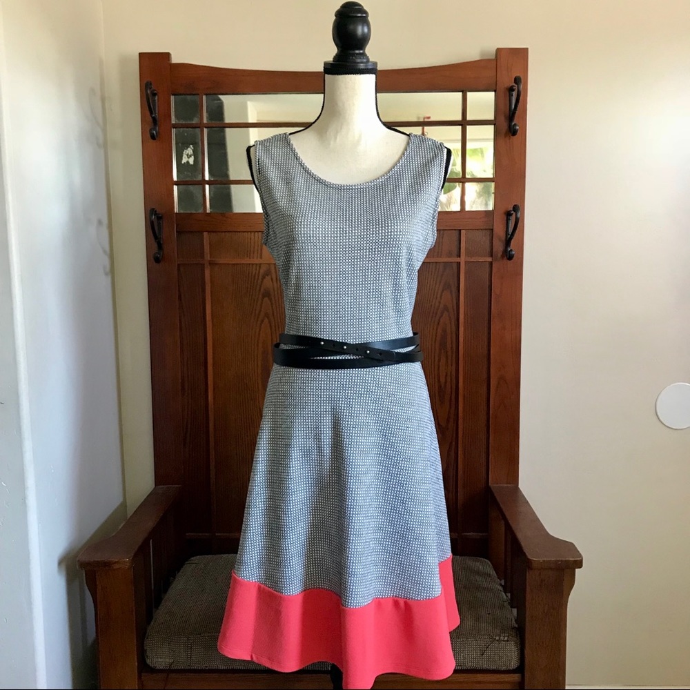 FINAL FEW  Plus Size Textured Skater Dress - Picture 2 of 8